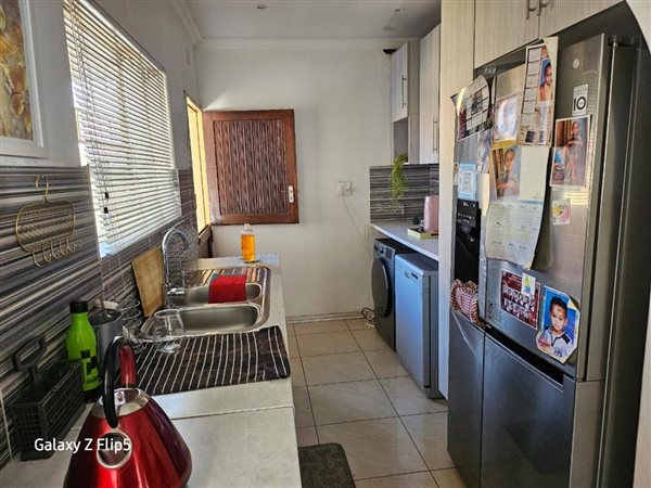 3 Bedroom House 3 Bedroom House