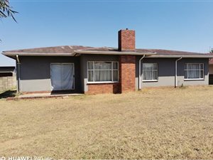 4 Bed House in Ncandu Park