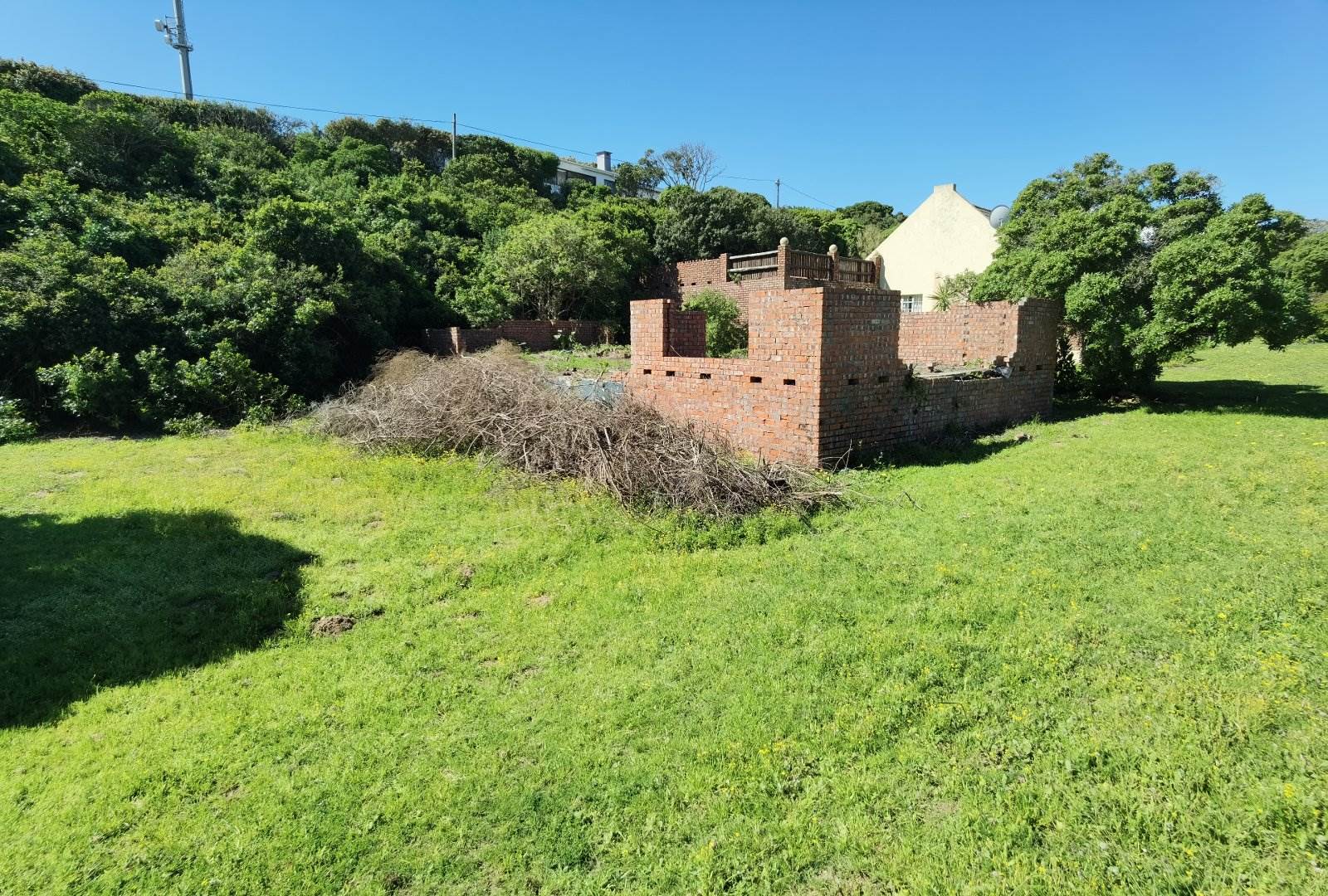 821 m² Land available in Oyster Bay photo number 3