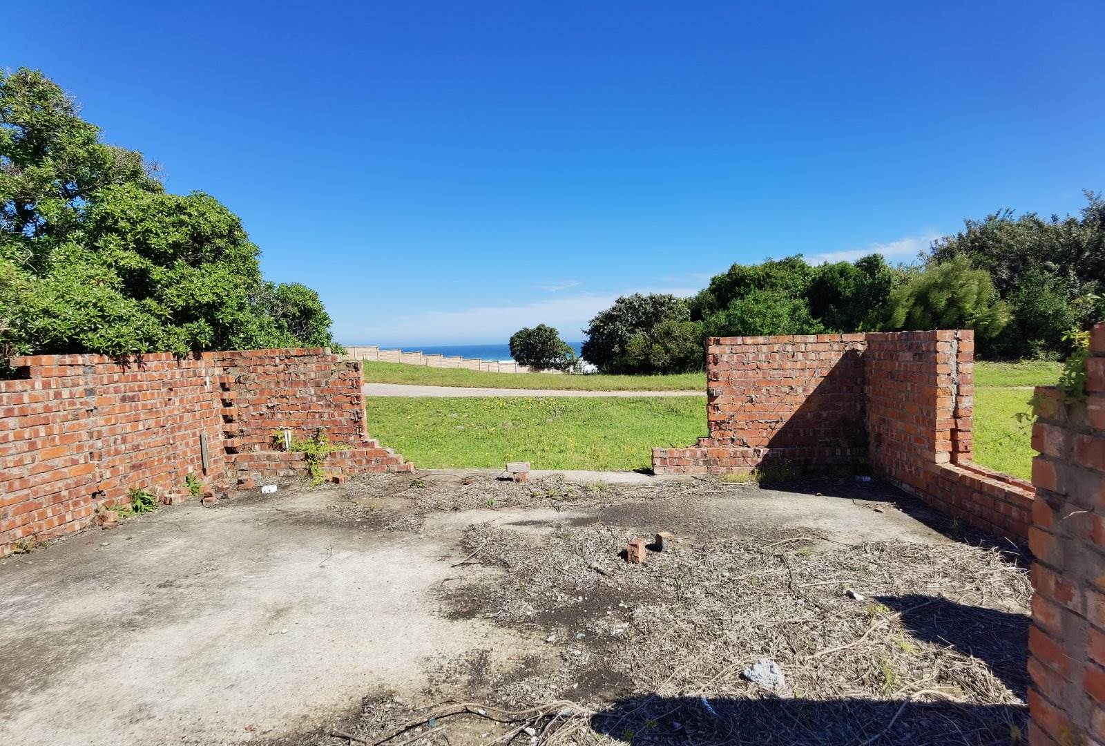 821 m² Land available in Oyster Bay photo number 4