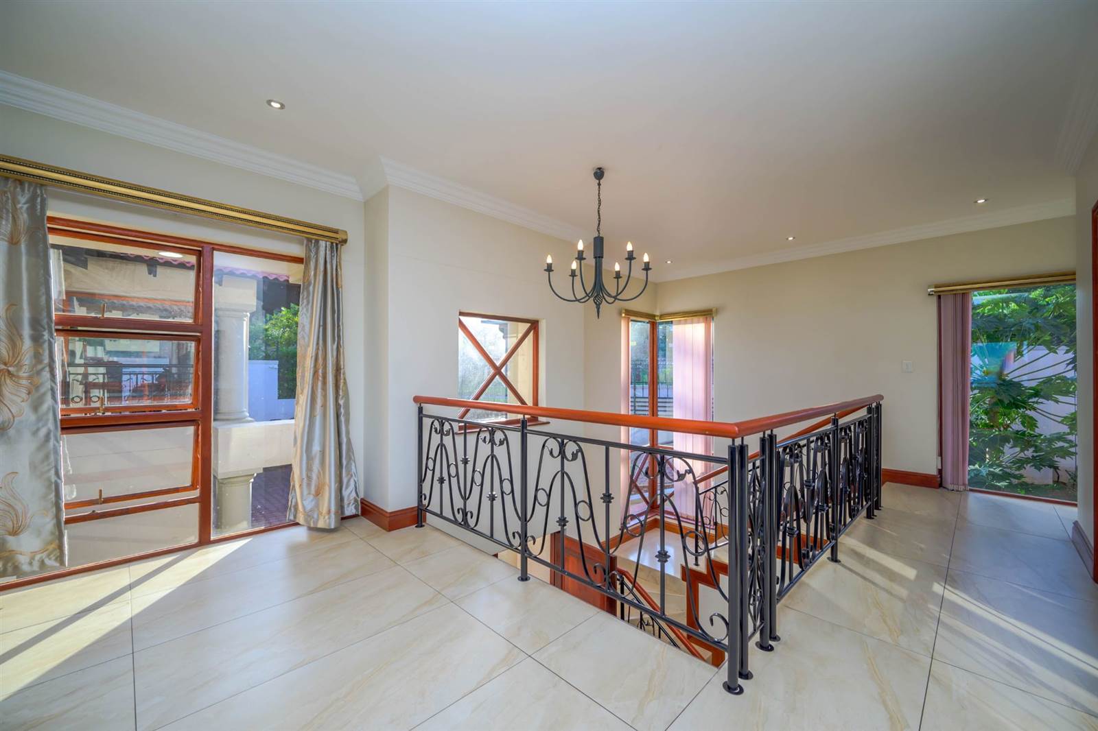 7 Bed House in Umhlanga Rocks photo number 30