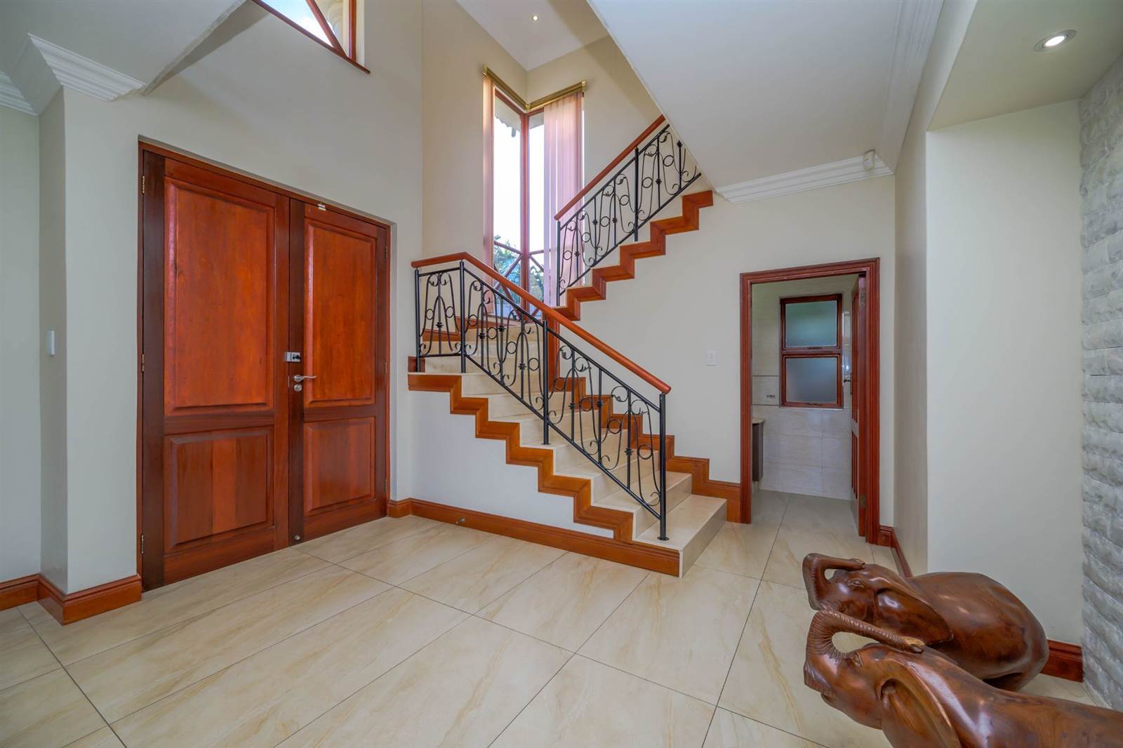 7 Bed House in Umhlanga Rocks photo number 9