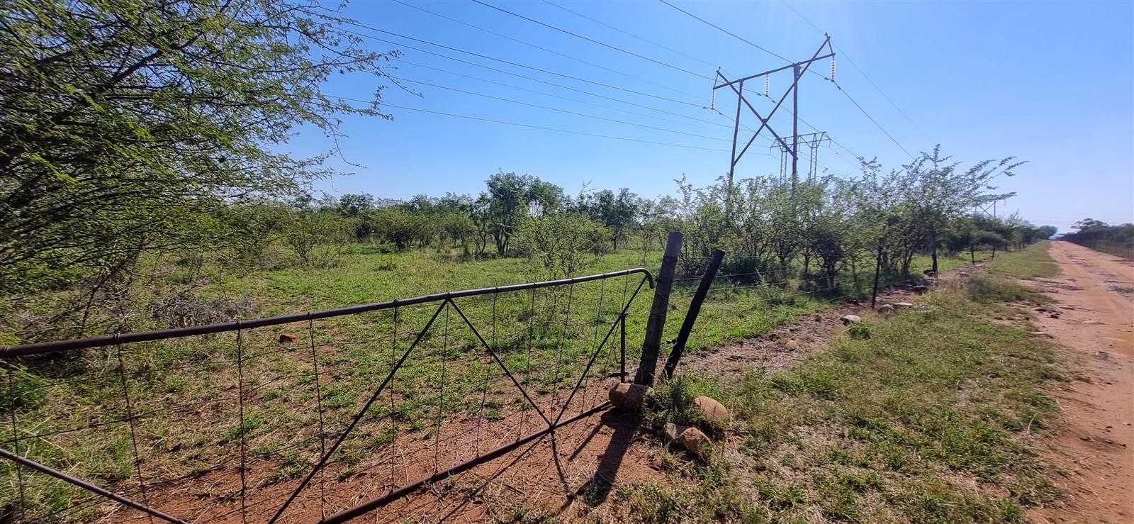 6.8 ha Land available in Hartbeespoort Dam photo number 1