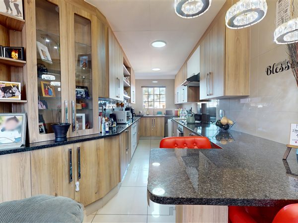 2 Bedroom Townhouse 2 Bedroom Townhouse
