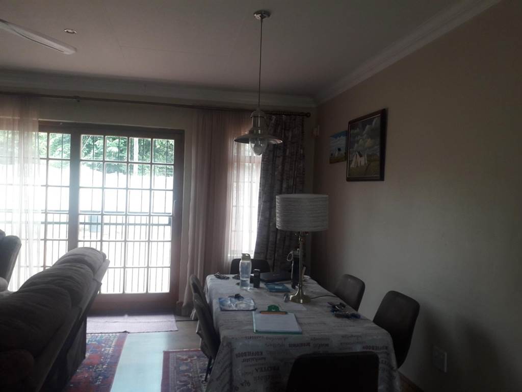 4 Bed House in Brakpan North photo number 7