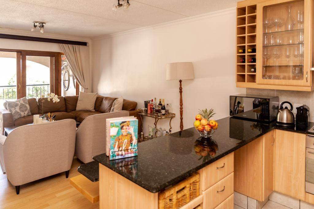 2 Bed Apartment in Sandown photo number 9