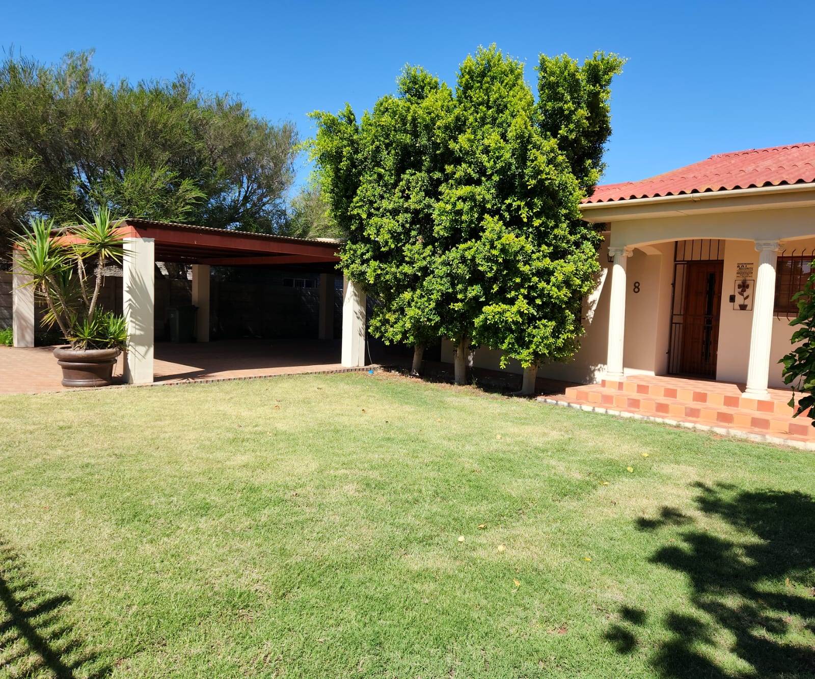 4 Bed House in Vredendal photo number 2