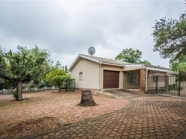 3 Bedroom House 3 Bedroom House