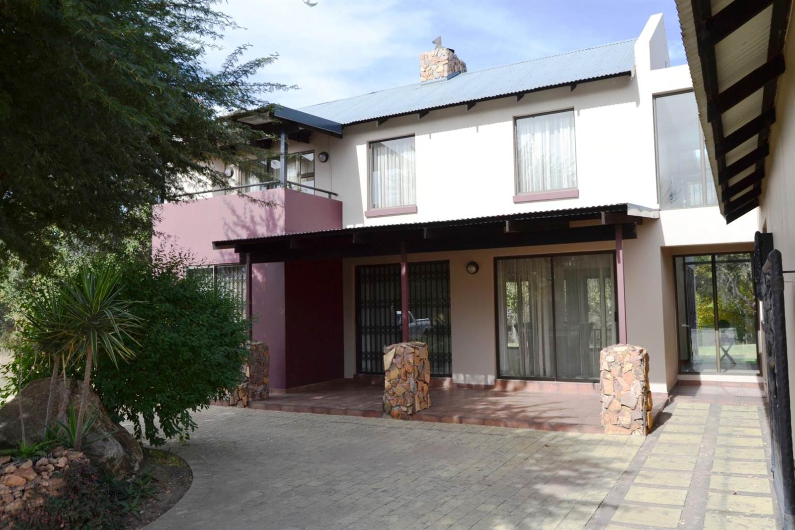 4 Bed House in Parys Golf Estate photo number 4