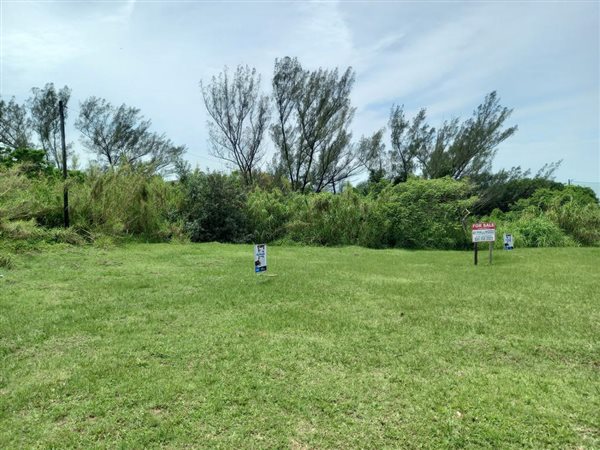 2283 m² Land available in Blythedale Beach