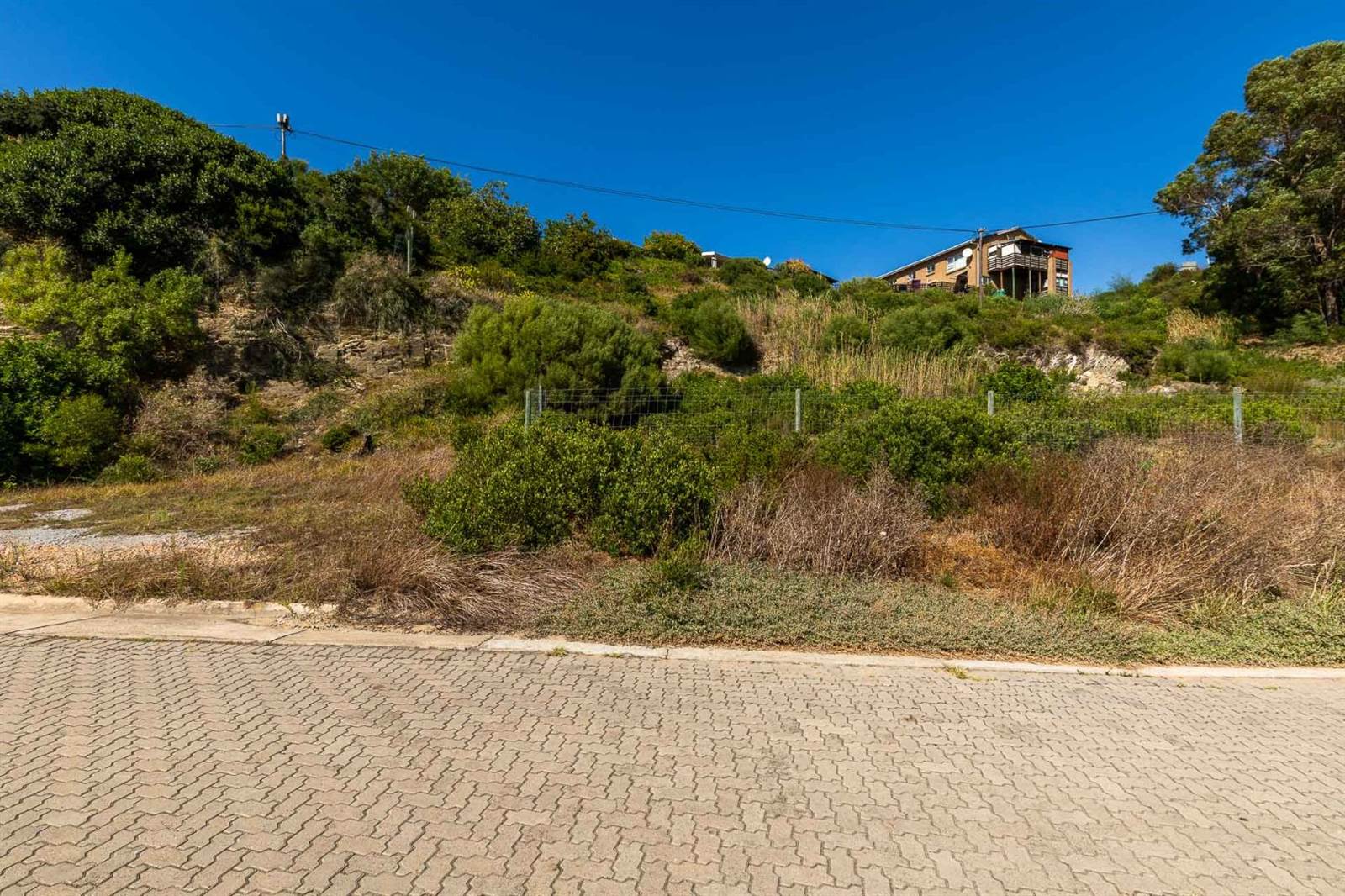 1090 m² Land available in Stilbaai photo number 5