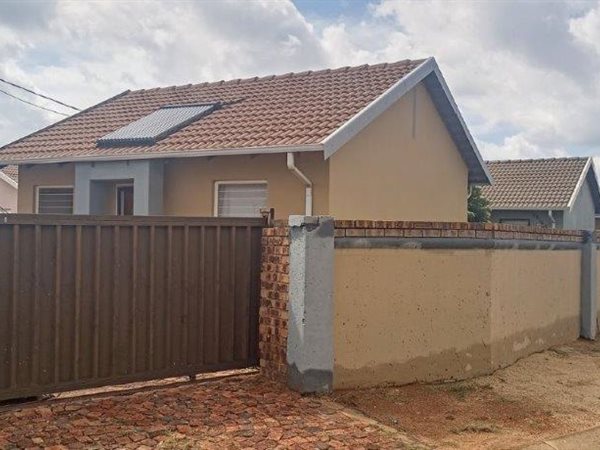 2 Bedroom House 2 Bedroom House