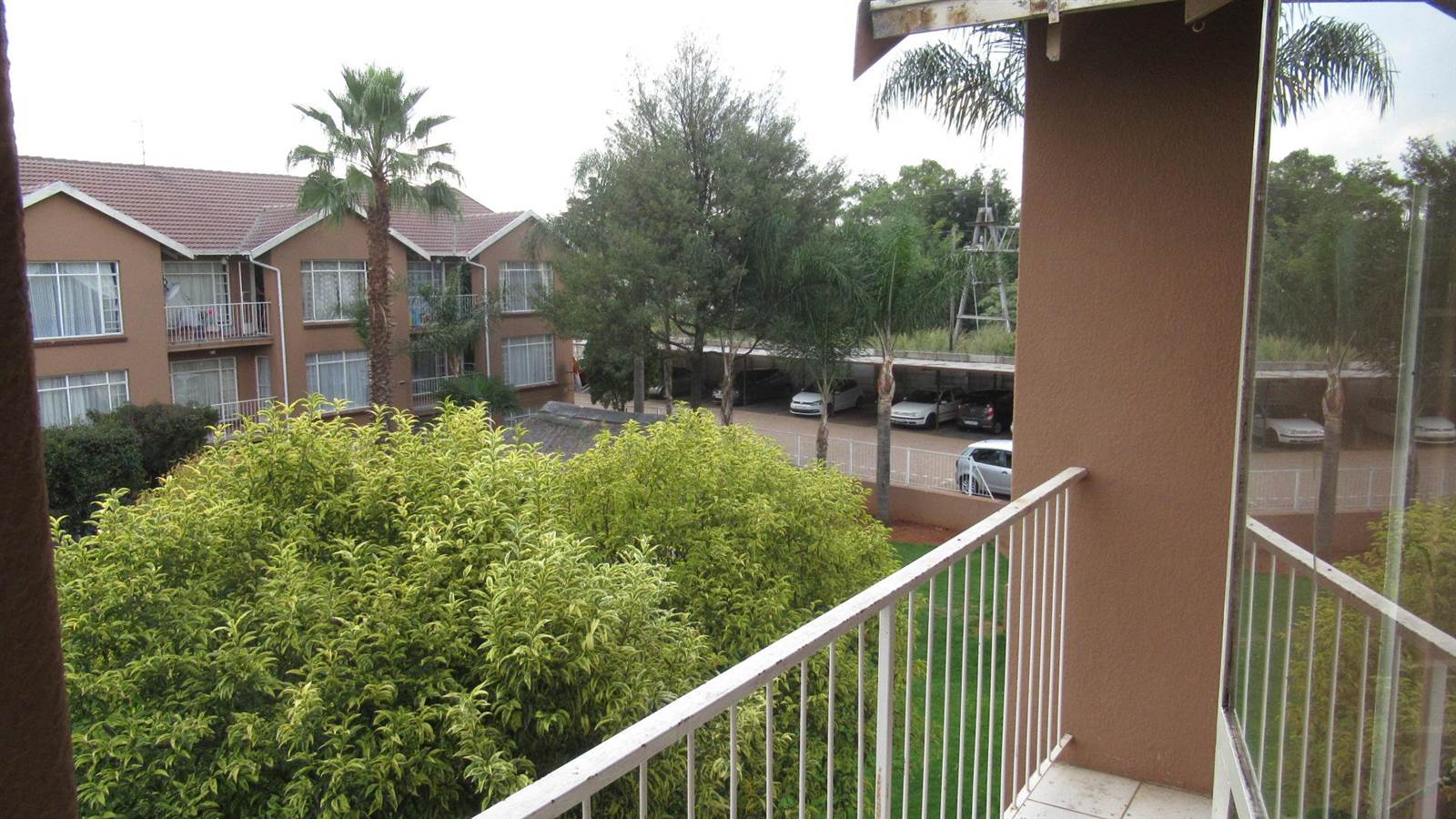 2 Bed Townhouse in Florida Park photo number 6
