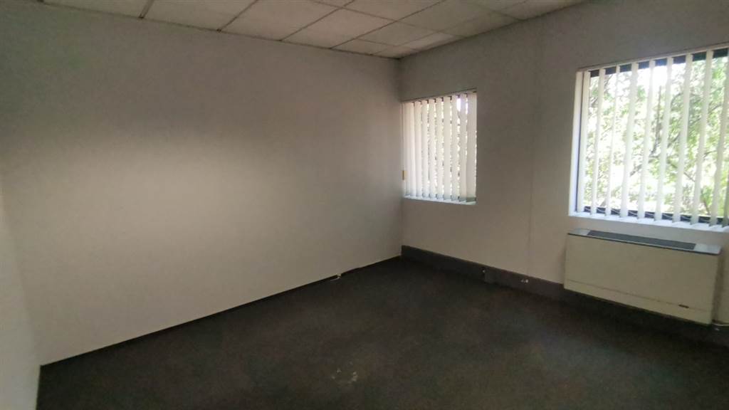 167.7  m² Commercial space in Parktown photo number 8