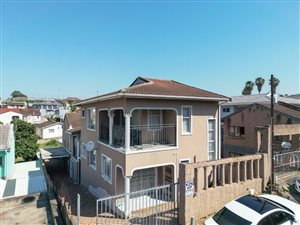 3 Bed House in Castlehill