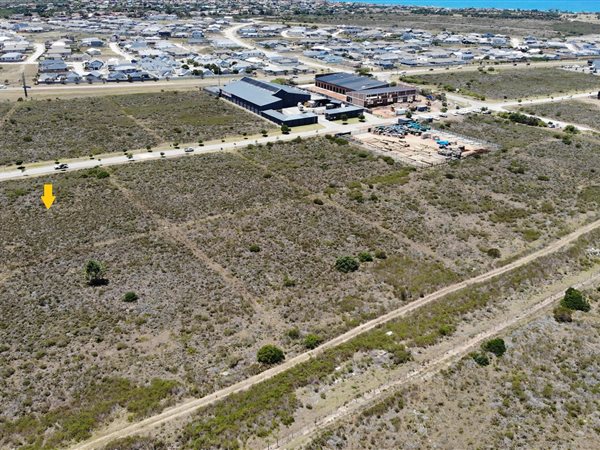3 843 m² Land