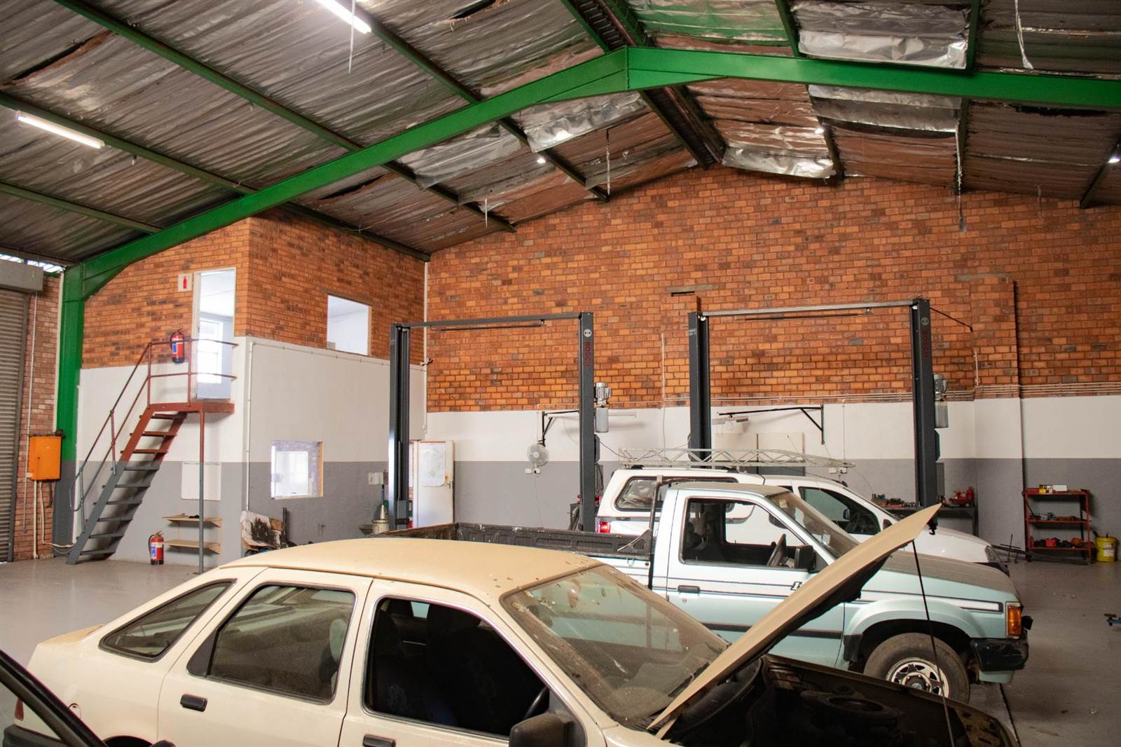 380  m² Industrial space in Mkondeni photo number 8