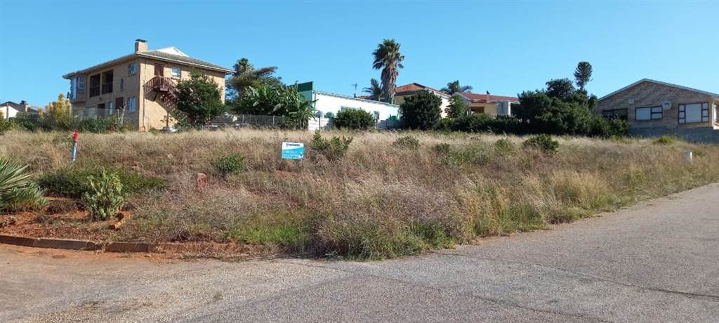 1332 m² Land available in Wavecrest photo number 4
