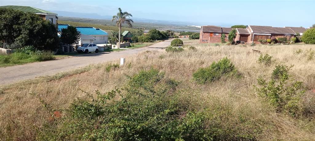 1332 m² Land available in Wavecrest photo number 2