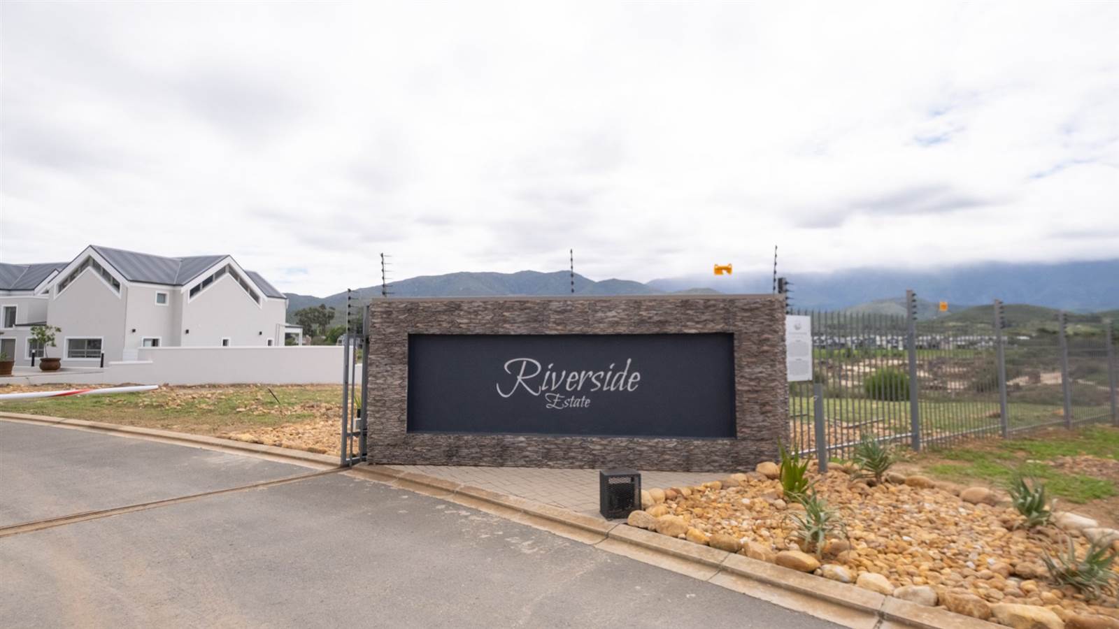 693 m² Land available in Robertson photo number 3