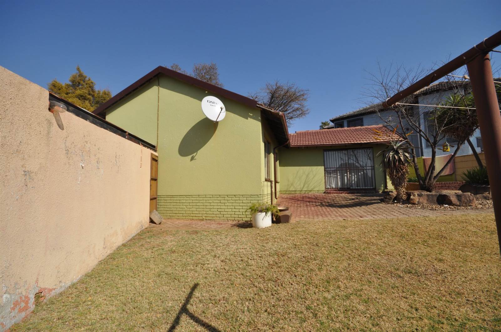 3 Bed House in Grobler Park photo number 13