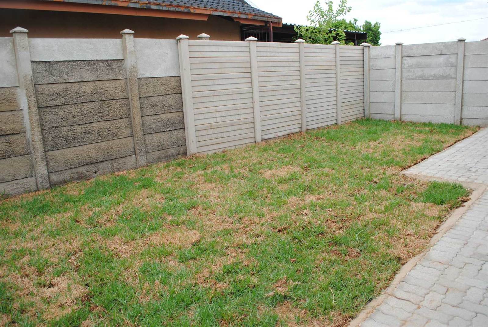 3 Bed Townhouse in Riversdale photo number 5