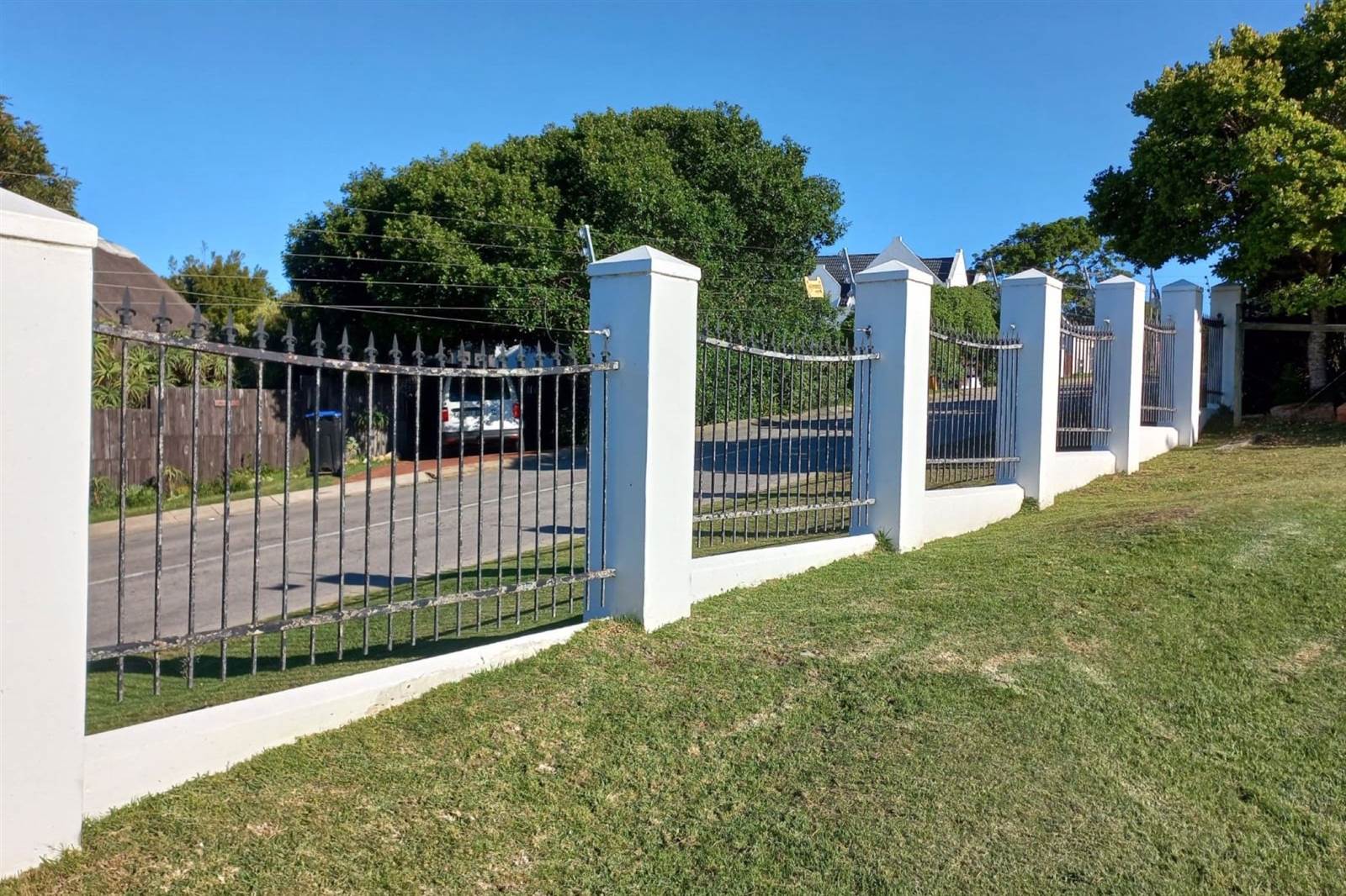 751 m² Land available in St Francis Bay photo number 3