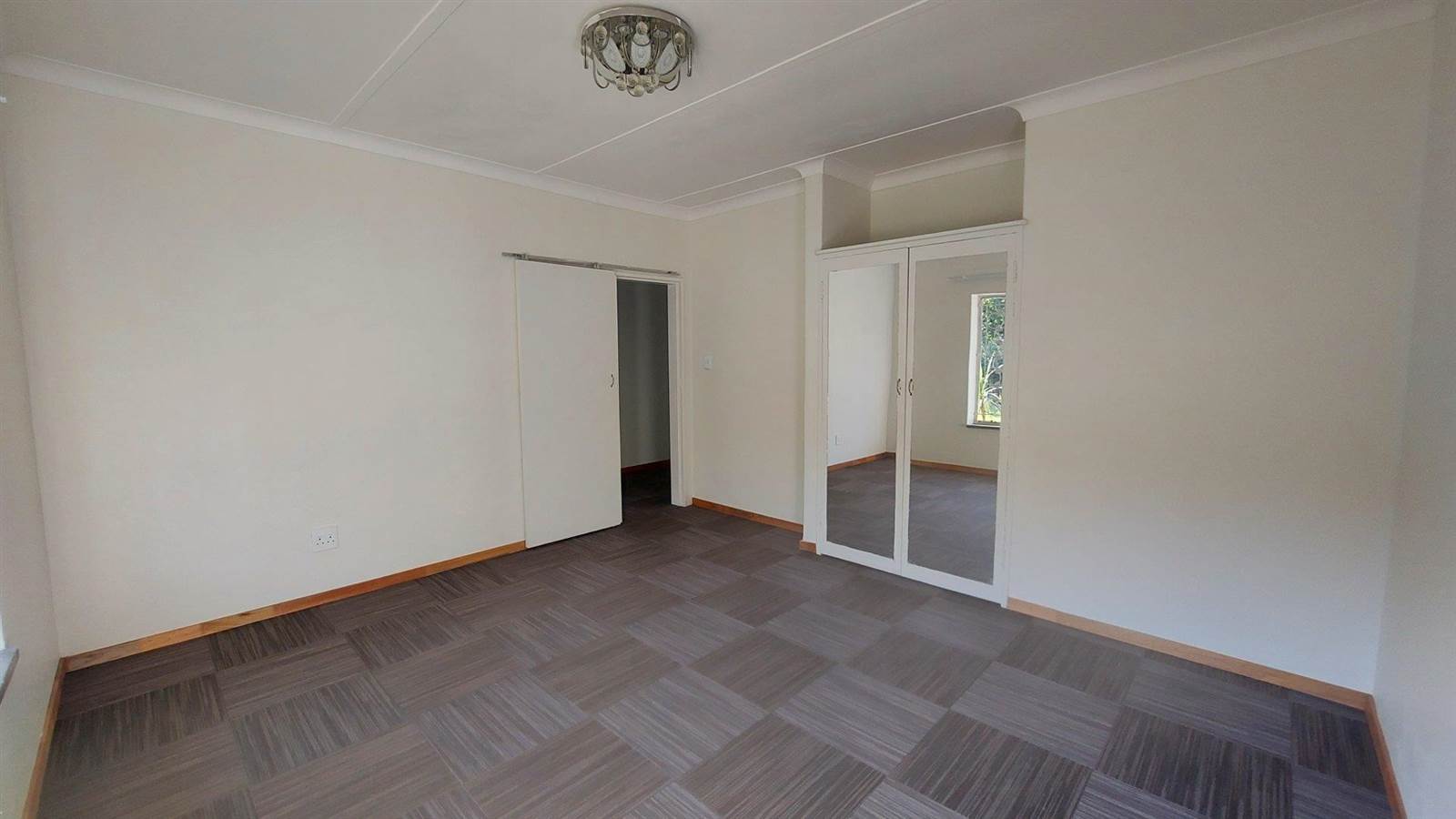 5 Bed House in Northmead photo number 10