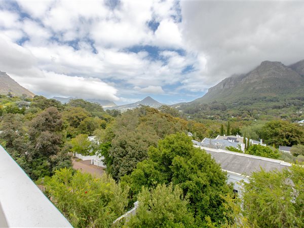4 Bed House in Hout Bay and surrounds