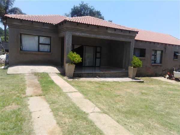 5 Bedroom House 5 Bedroom House