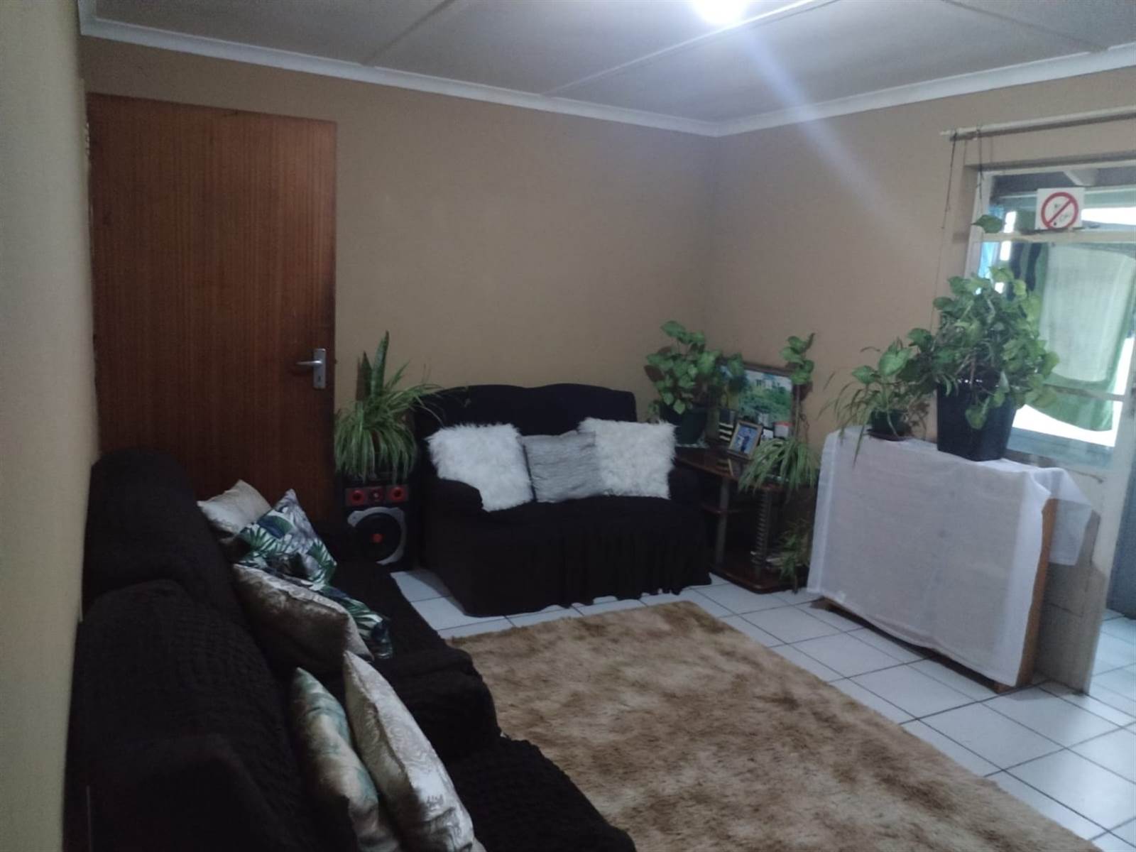 3 Bed Apartment in Algoa Park photo number 2