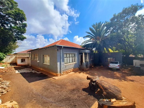 5 Bed House in Yeoville
