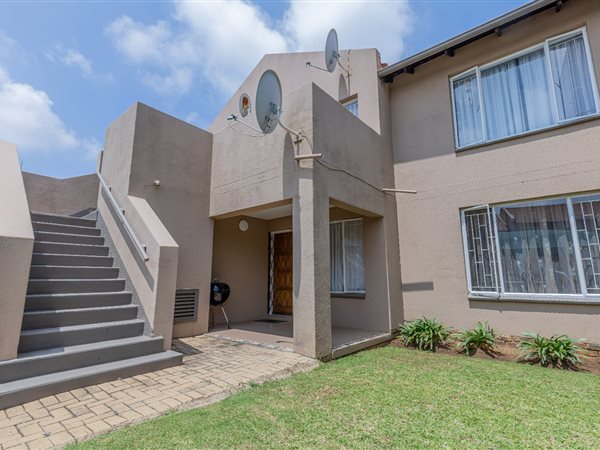 1 Bed Apartment in Beyers Park