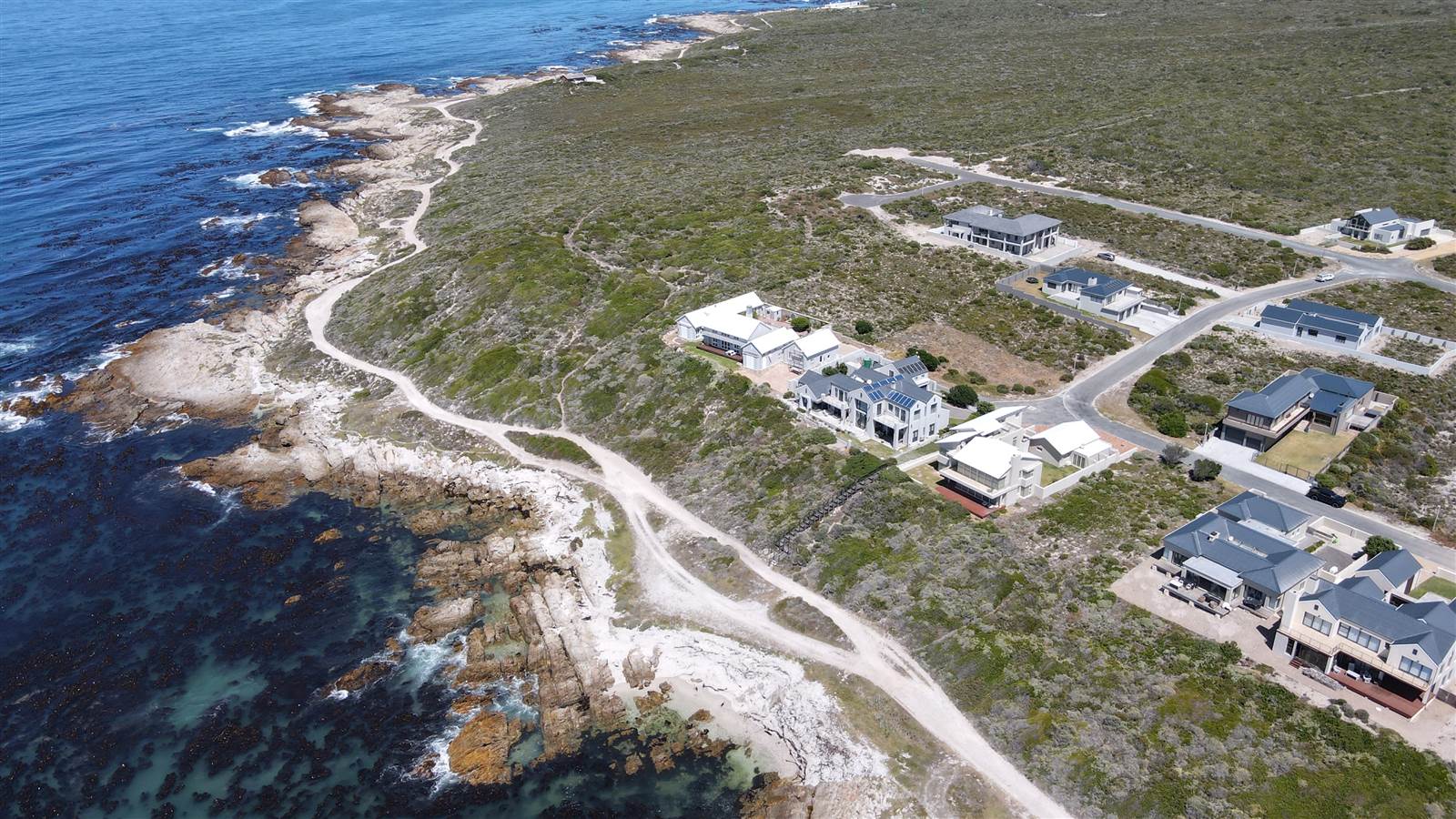 756 m² Land available in Kleinbaai photo number 12
