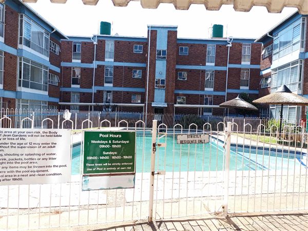 1.5 Bed Apartment in Kempton Park Central