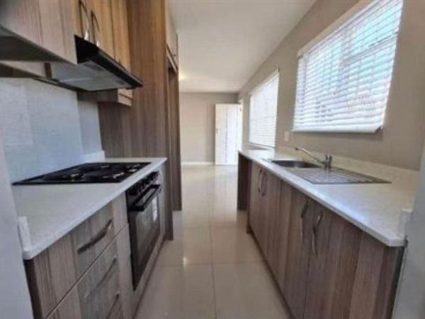 2 Bed Apartment in Southfield
