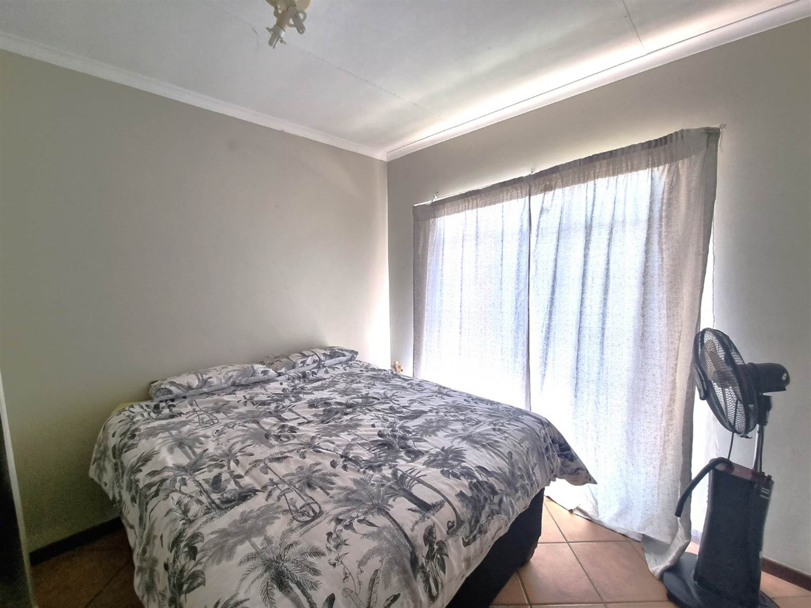 2 Bed Apartment in Mooikloof Ridge photo number 6