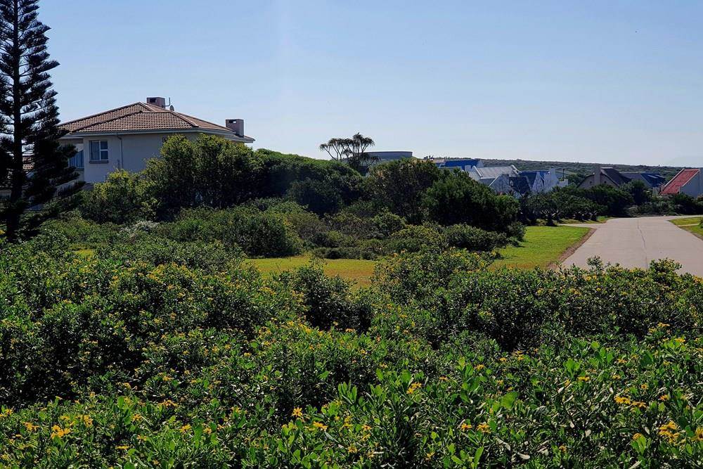 610 m² Land available in Boggomsbaai photo number 12