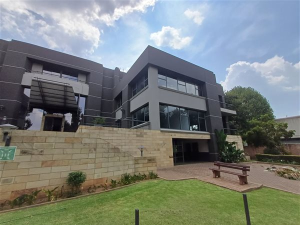 400  m² Commercial space in Parktown