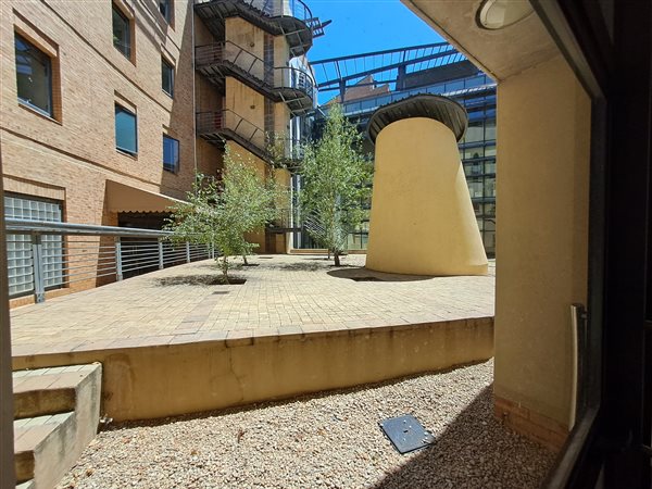 226  m² Commercial space in Melrose Arch