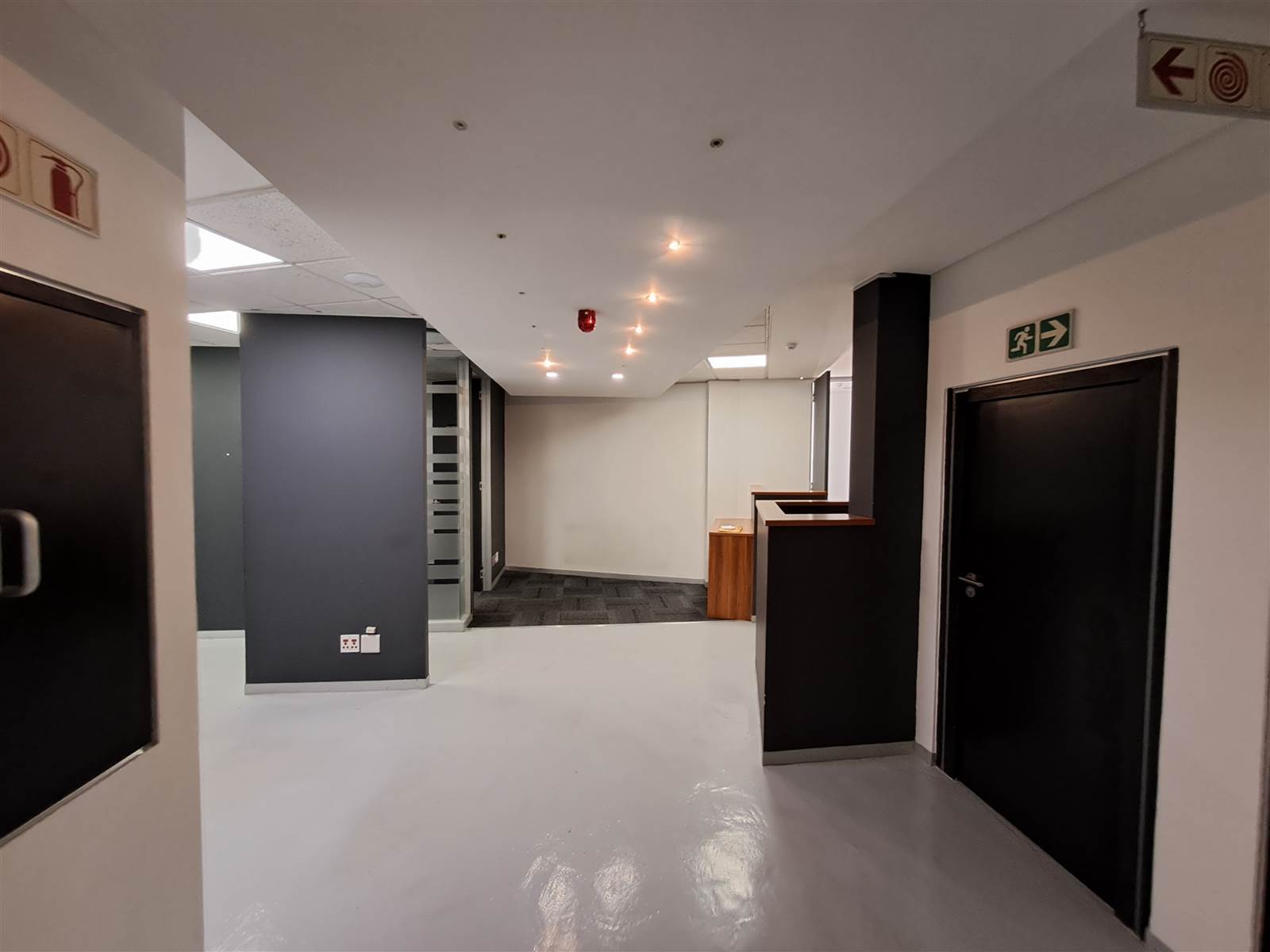 226  m² Commercial space in Melrose Arch photo number 2
