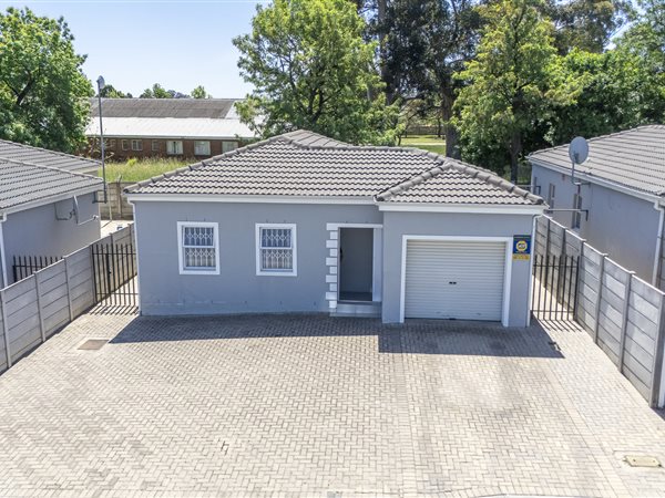 3 Bedroom House 3 Bedroom House