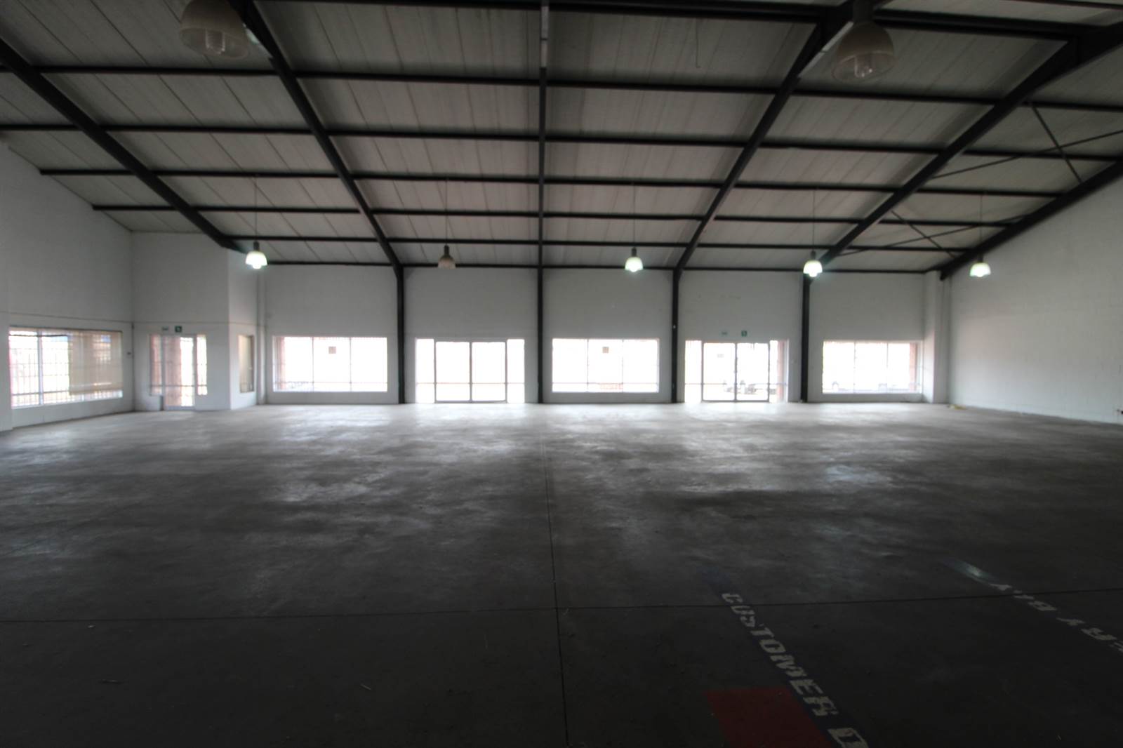 500  m² Commercial space in Vredenburg photo number 22