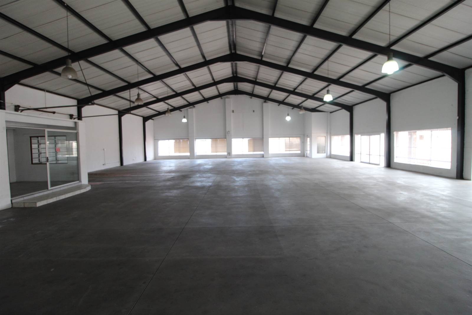 500  m² Commercial space in Vredenburg photo number 17