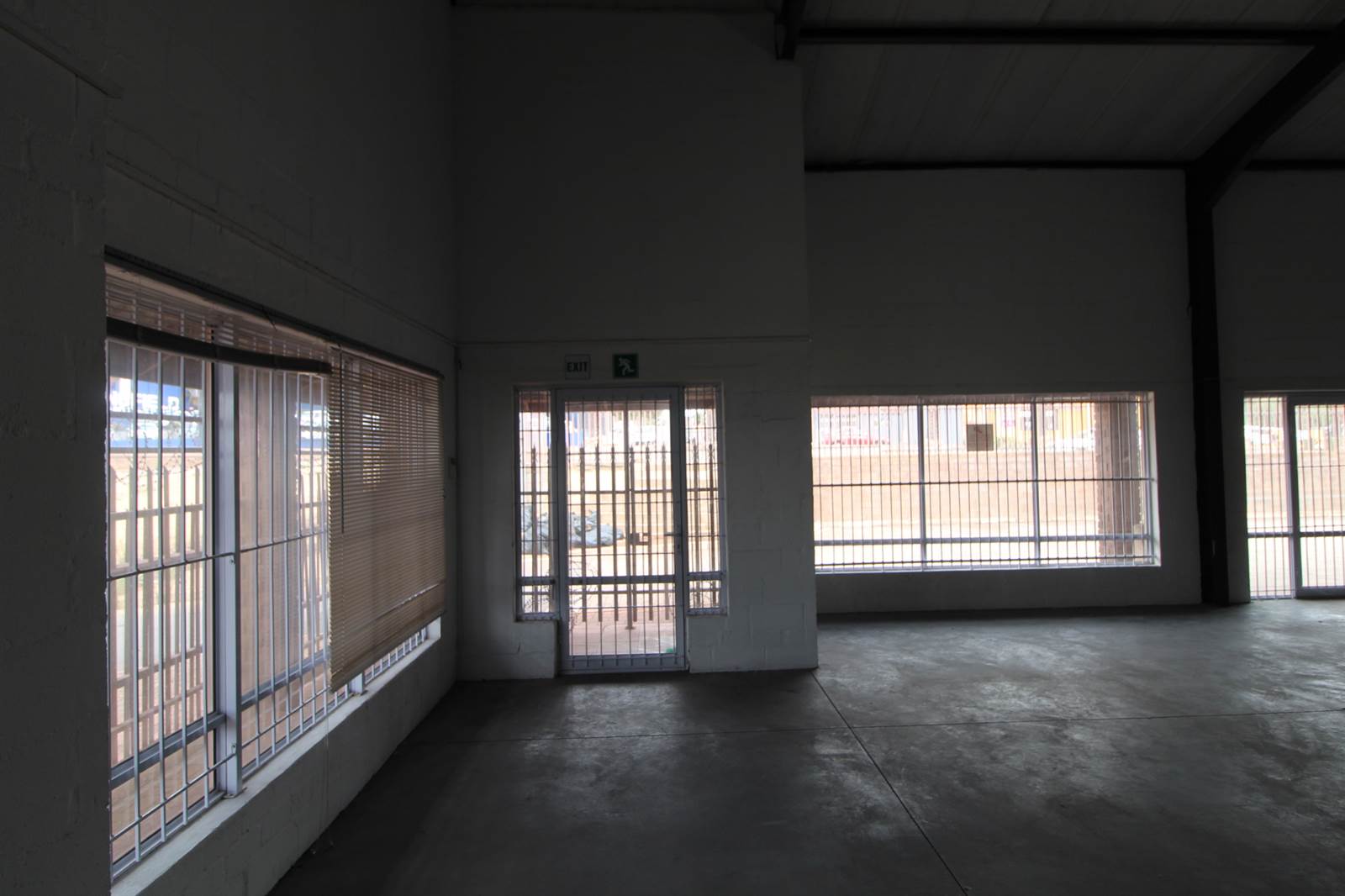 500  m² Commercial space in Vredenburg photo number 23