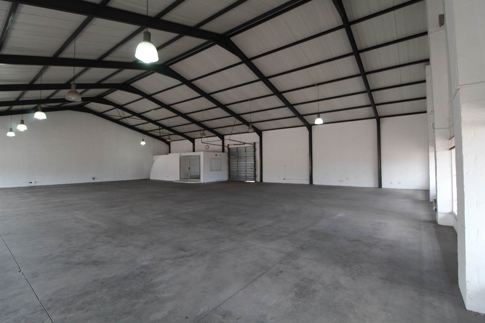 500  m² Commercial space in Vredenburg photo number 11