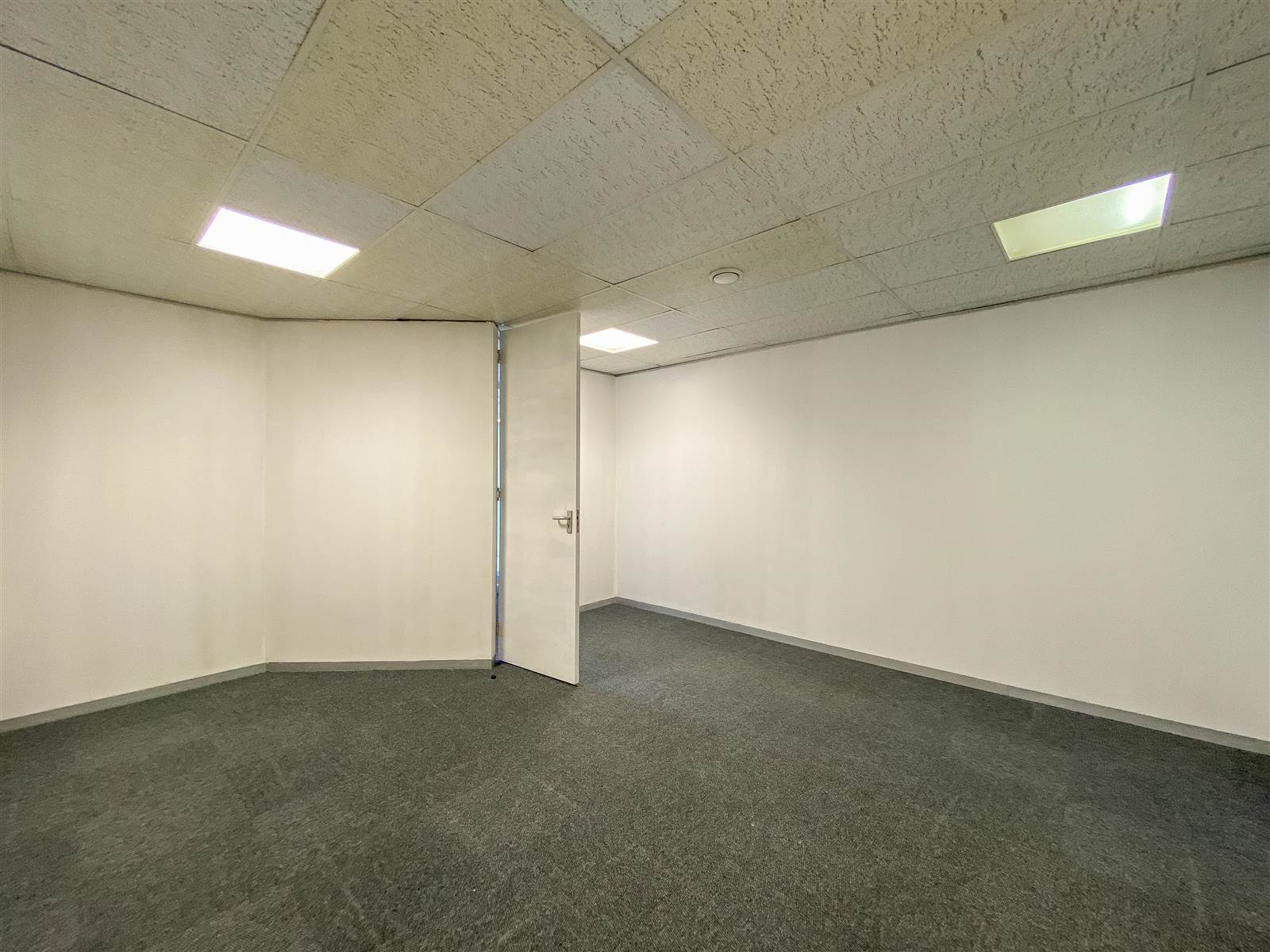 179  m² Commercial space in Tyger Valley photo number 20