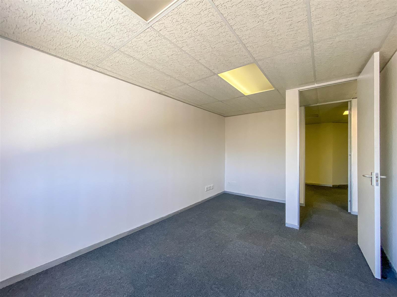179  m² Commercial space in Tyger Valley photo number 12