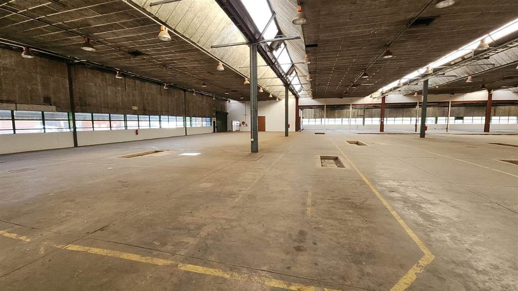6366  m² Industrial space in Rosslyn photo number 10