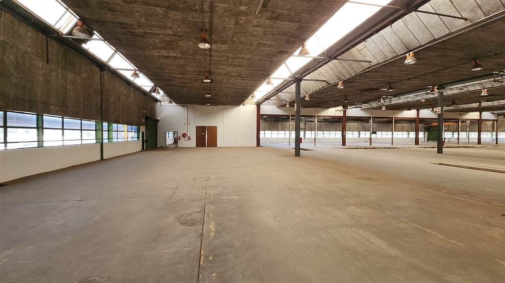6366  m² Industrial space in Rosslyn photo number 9